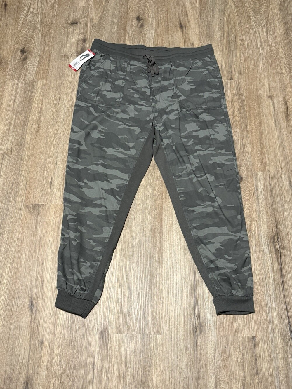 Seven7 Joggers Women's XLarge Green Camo Print Drawstring Tie Waist NWT